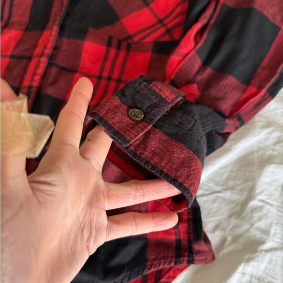 Old Navy Women’s Flannel Shirt – Size XS, Red & Black Plaid, Soft Button-Down - Picture 6 of 11